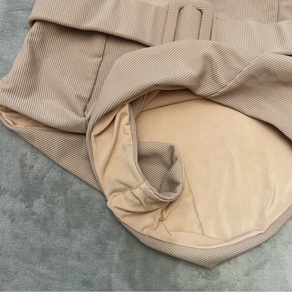 New! Beach Riot Sydney ribbed belted One-Piece Swimsuit 3350 - Picture 8 of 11